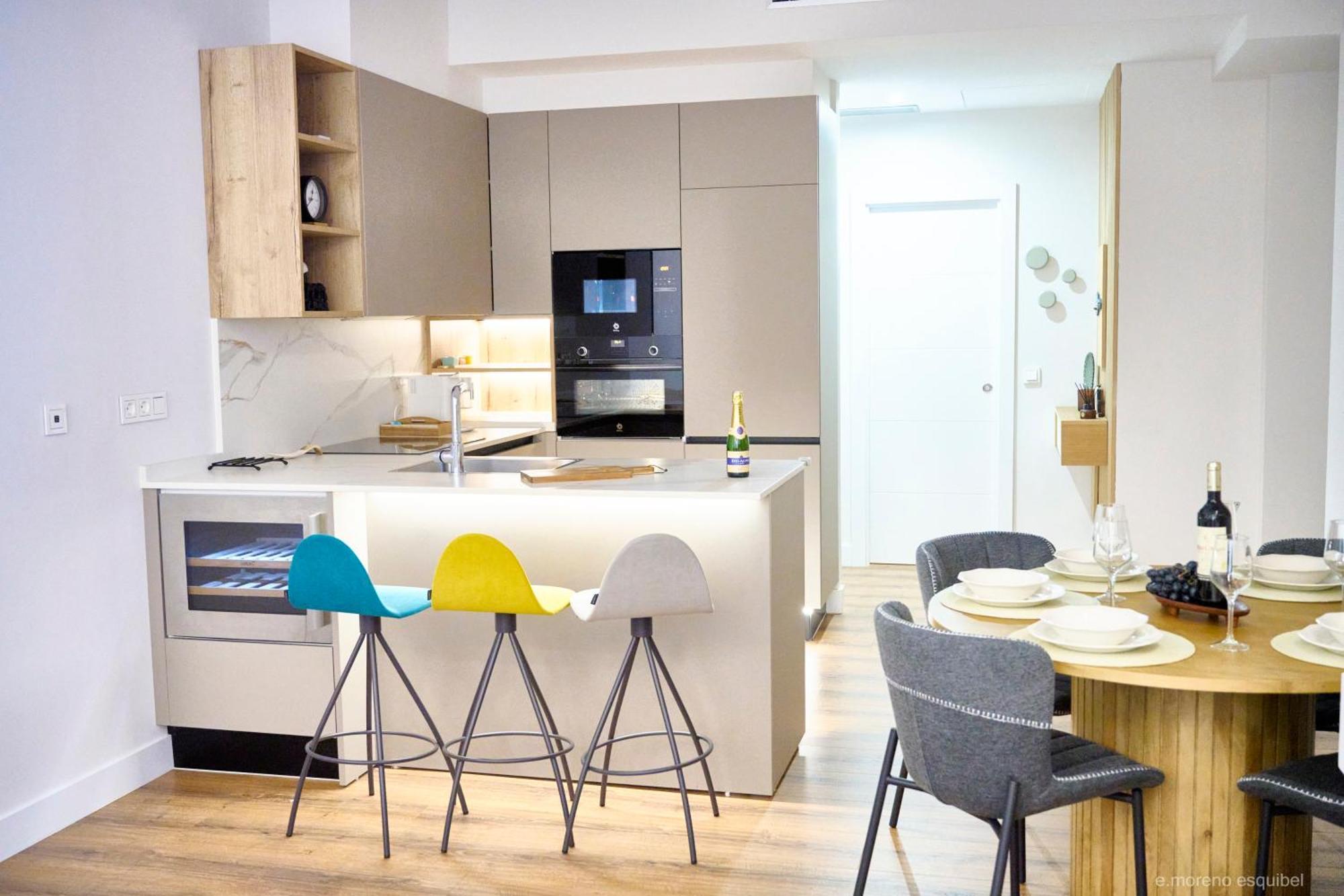 Apartamento Nuevo Lujoso Suites Centro Bilbao Wifi ,Parking Gratis Екстериор снимка